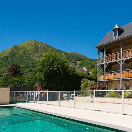 Lagrange Le Clos Hilaire Hotel apartamentowy