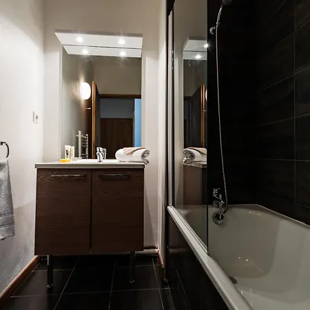 Lagrange Le Clos Hilaire Hotel apartamentowy Saint-Lary-Soulan