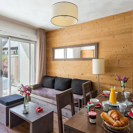 Résidence Lagrange Le Clos Hilaire Apartahotel 3*