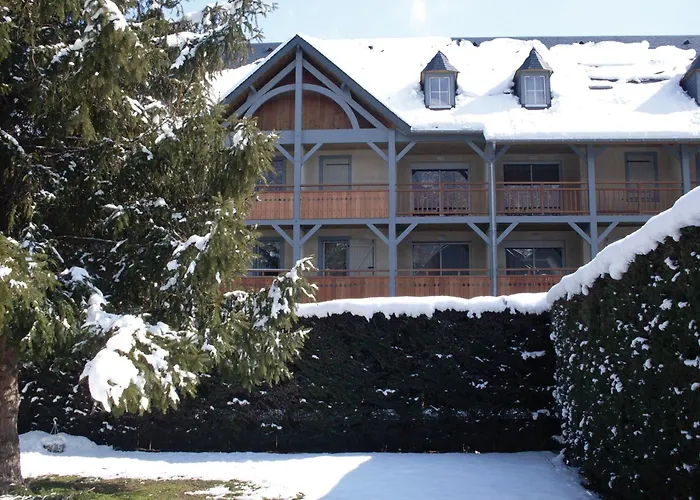 Lagrange Le Clos Hilaire Apart Otel 3*